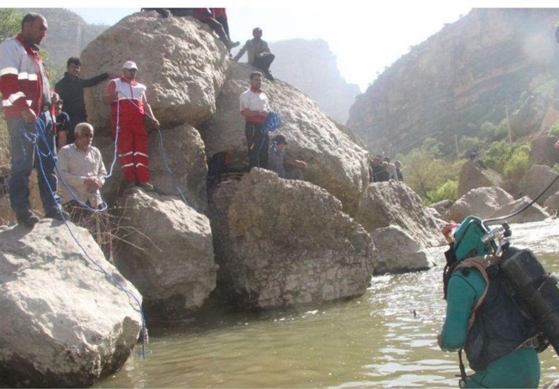 لرستان|عملیات جستجو جوان غرق‌شده در رودخانه سیمره متوقف شد