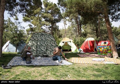 People in Iran Celebrate Nature Day