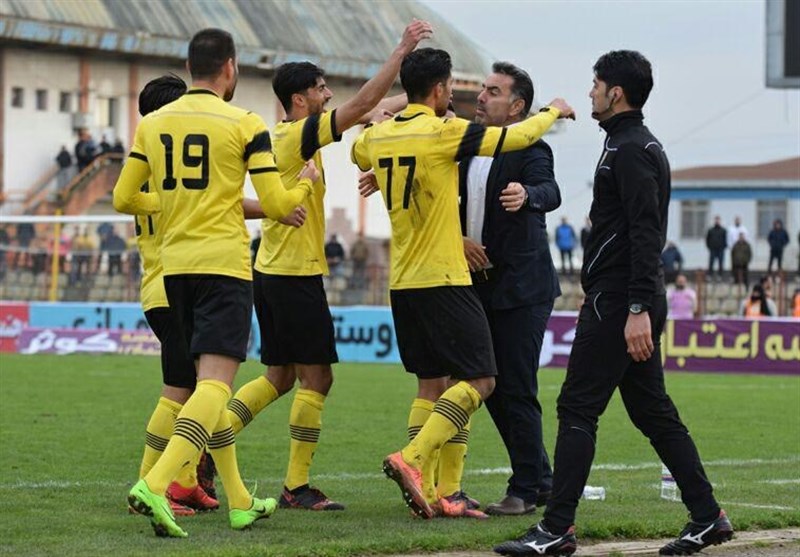 پایان نیمه نخست هفته پایانی لیگ دسته اول فوتبال؛ نفت مسجدسلیمان و نساجی در یک قدمی لیگ برتر