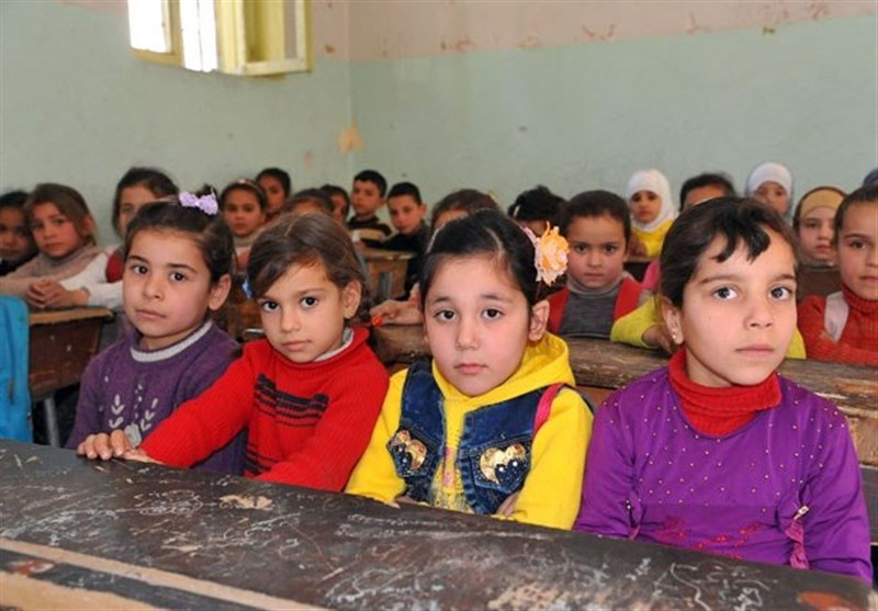 12,000 Students Return to School in Syria Suburbs (+Photos)