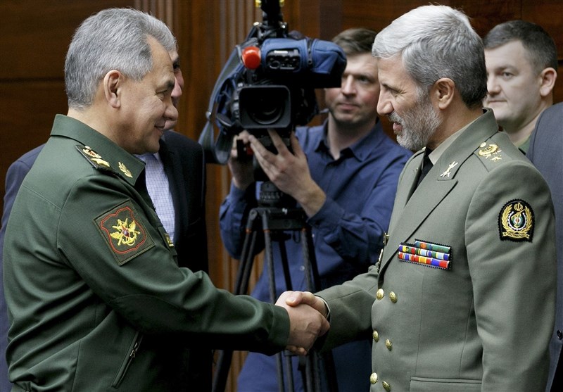 Russian Defense Minister Hails Tehran-Moscow Teamwork in Syria