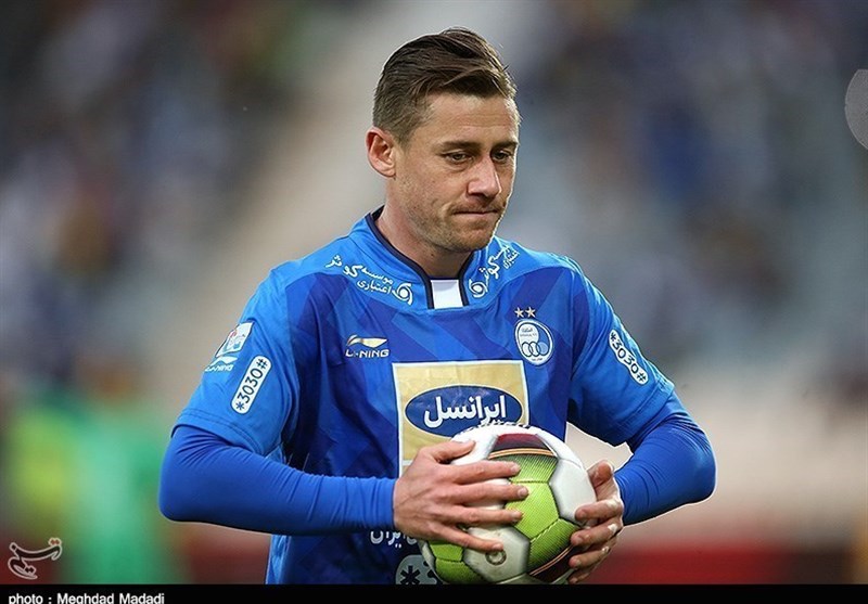 Server Djeparov Edges Close to Esteghlal Return