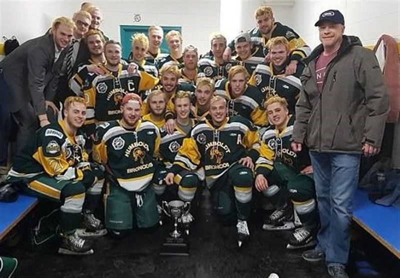 Fourteen Killed in Canadian Hockey Team Bus Crash: Media