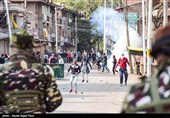 مقبوضہ کشمیر میں بھارتی فورسز کی مظاہرین پر فائرنگ، متعدد زخمی