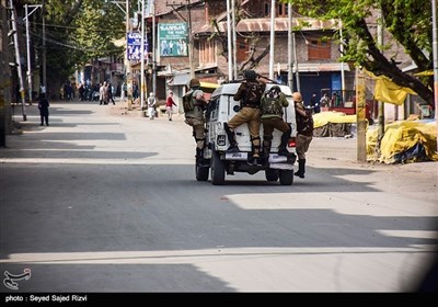 مقبوضہ کشمیرمیں بھارتی فورسز کے درمیان جھڑپیں جاری