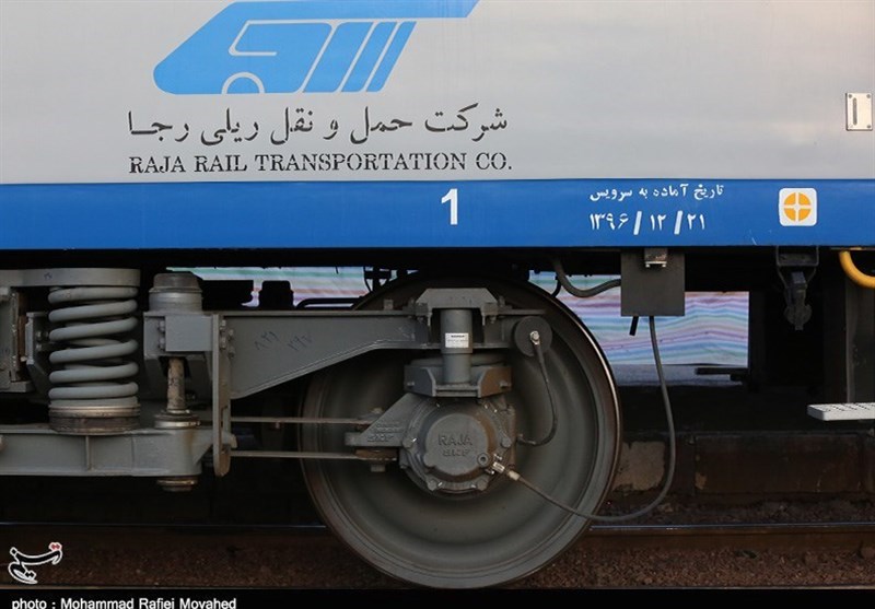تاخیر عجیب قطارها در راه‌آهن تهران به‌دلیل نبود دیزل!
