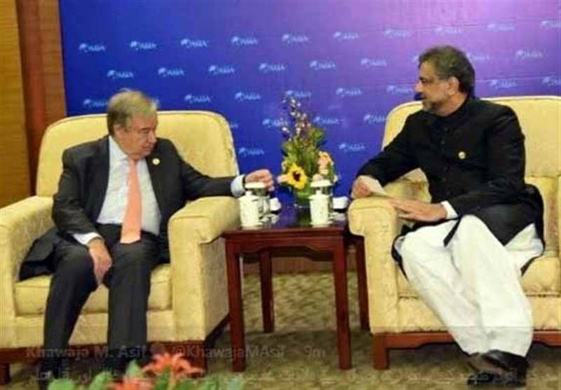 تاکید نخست وزیر پاکستان بر حل مسئله کشمیر در دیدار با گوترش