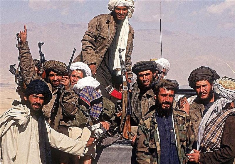 پیوستن 23 نیروی امنیتی به طالبان در شرق و غرب افغانستان