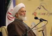 همدان| دین اسلام منادی توحید و پیام‌آور امنیت و سازش است