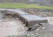 لرستان| &quot;سیل&quot; راه ارتباطی 53 روستا در کوهدشت را قطع کرد