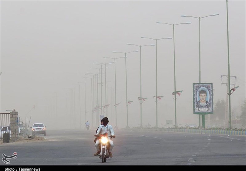 سرعت ورزش باد در کرمان به 80 کیلومتر در ساعت رسید
