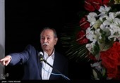 هرمز هدایت بازیگر در مراسم جشن تولد محمد علی کشاورز