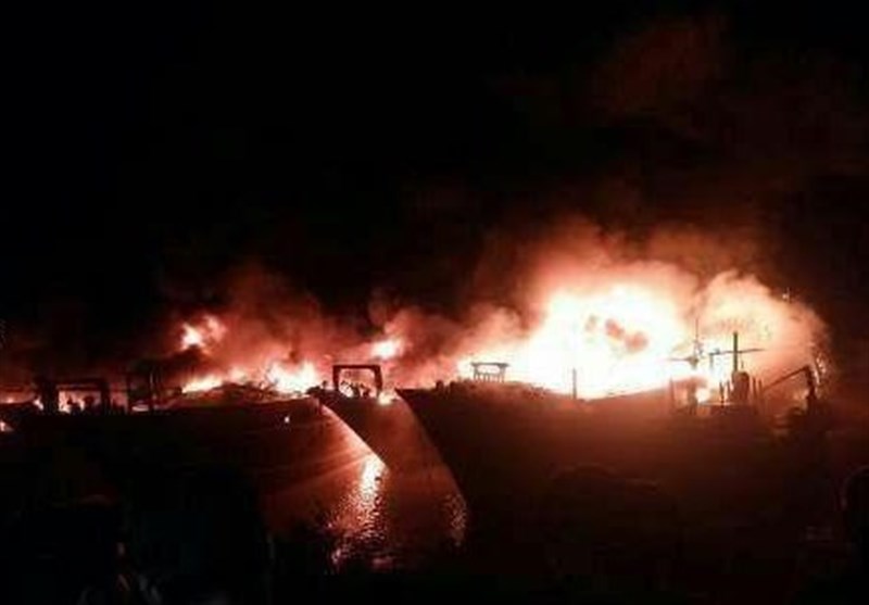 بوشهر| آتش‌سوزی در شناور تجاری در خور دیلم مهار شد