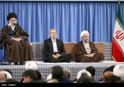 Iranian Officials, Muslim Diplomats Meet Leader in Tehran