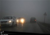 تمامی جاده‌های استان کرمانشاه لغزنده است؛ بارش برف در جاده‌های کوهستانی