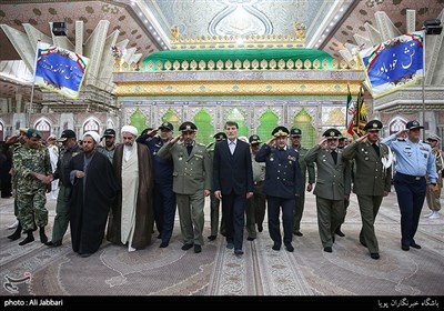 تجدید میثاق فرماندهان و کارکنان ارتش با امام راحل