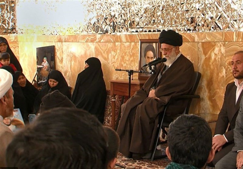 مهمترین بیانات امام خامنه‌ای در دیدار با خانواده شهدای فاطمیون+اینفوگرافیک