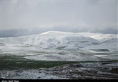 بجنورد| تلفیق سحرانگیز &quot;برف&quot; و &quot;بهار&quot; در ارتفاعات خراسان شمالی به روایت تصویر