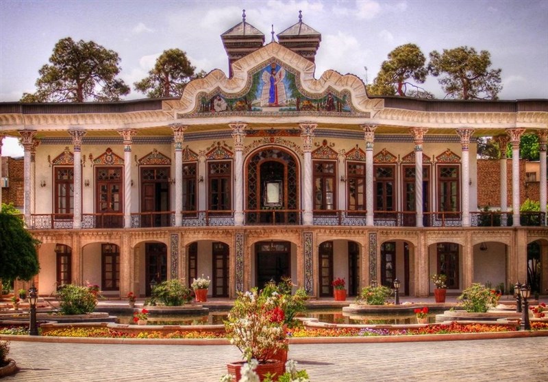 Shapouri House: A Beautiful 100 Year Old Mansion in Shiraz
