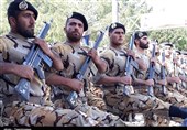 زاهدان| رژه نیروهای مسلح در جنوب شرق کشور برگزار شد
