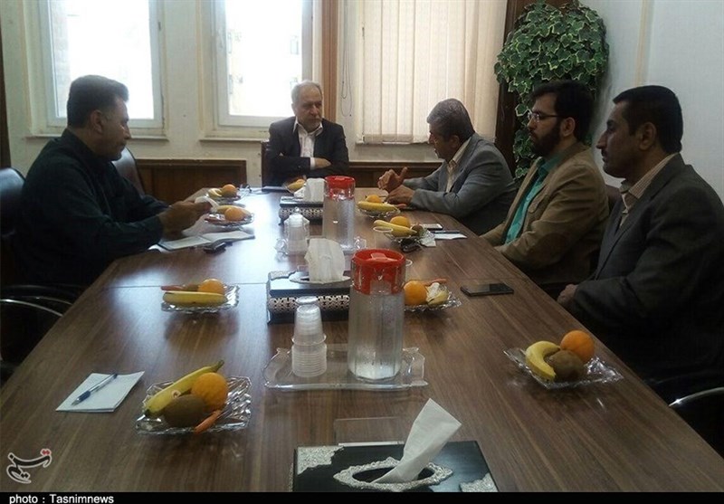اهواز| استانداری خوزستان در ساماندهی خبرنگاران و حمایت از صنف مطبوعات پیشگام باشد