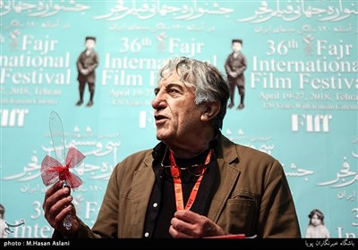 رضا کیانیان در افتتاحیه سی و ششمین جشنواره جهانی فیلم فجر 