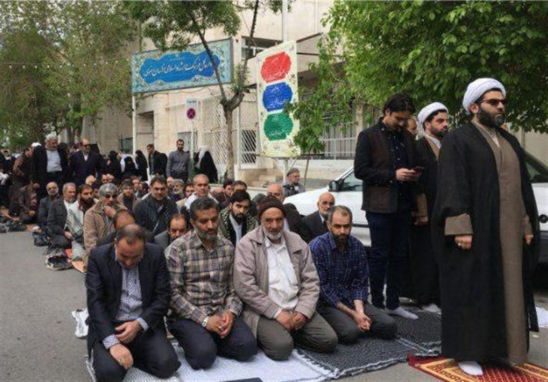 مشهد| تجمع مردم در مقابل اداره ارشاد مشهد در واکنش به اتفاقات برج سلمان‌