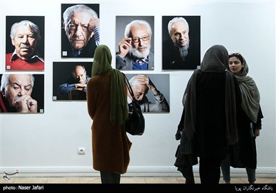 عنوان افتتاح نمایشگاه عکس‌ چهره‌های نمایش ایران در خانه هنرمندان