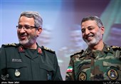  امیر سرلشکر عبدالرحیم موسوی فرمانده کل ارتش و غلامحسین غیب‌پرور رئیس سازمان بسیج مستضعفین