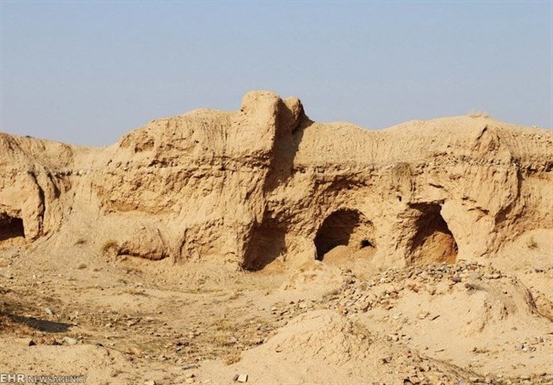 تخریب 8 مورد ساخت و ساز غیرمجاز در اراضی سایت باستانی شهر کهن نیشابور