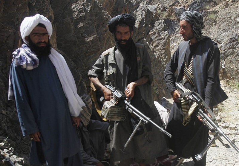 کشته شدن 10 نظامی در حمله طالبان به جنوب افغانستان