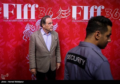 حضور الیور استون در سی‌وششمین جشنواره جهانی فیلم فجر