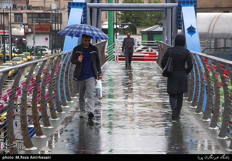 سنندج| باران و تگرگ تا فردا در کردستان می‌بارد
