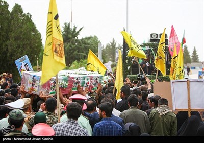 تشییع پیکر دو شهید در کرمان