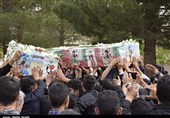 کرمان| استقبال از دو شهید در فرودگاه کرمان به روایت تصویر