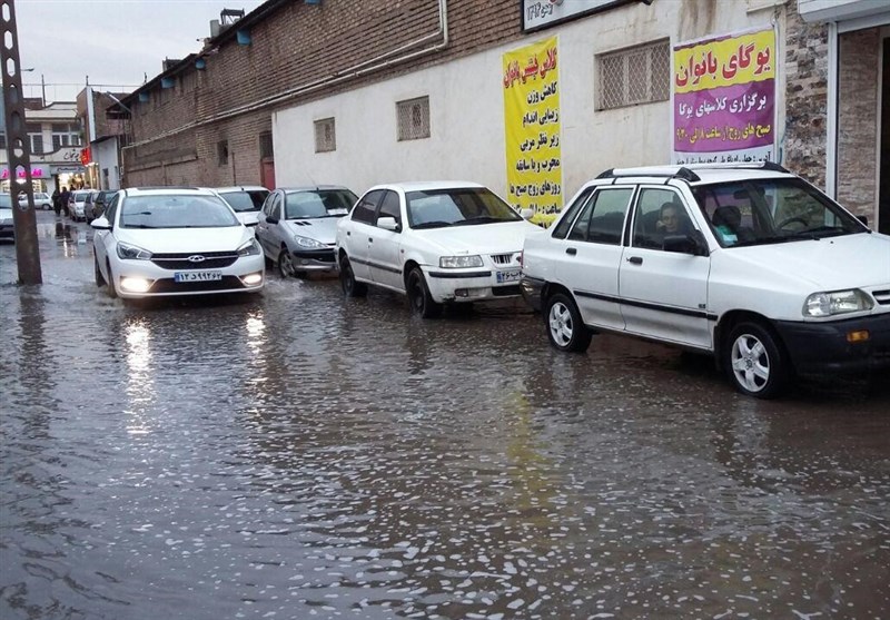 کرمان| آبگرفتگی معابر براثر باران بهاری در کرمان+تصاویر