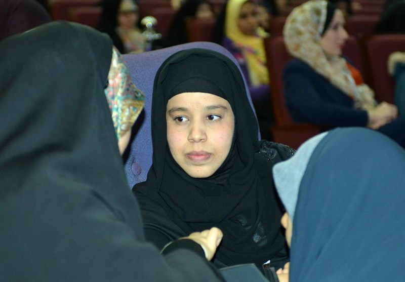 بانوی قرآنی الجزایر: فعالیت آزادانه بانوان ایران در عین رعایت حجاب جذاّب است