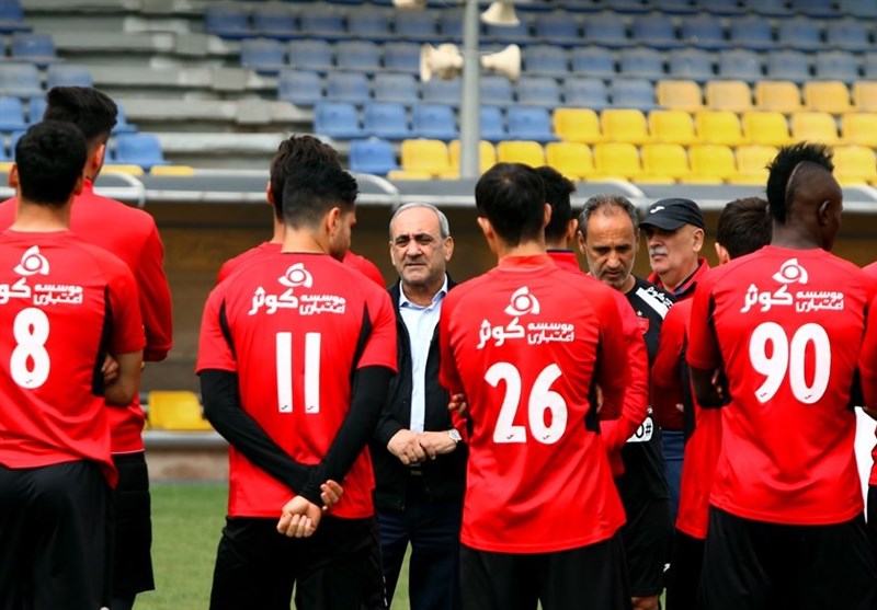 گرشاسبی: پرسپولیس آن‌قدر بدبخت نشده که برای تمدید قرارداد بازیکنان التماس کند/ اگر نیایند با نفرات دیگر جای‌شان را پر می‌کنیم