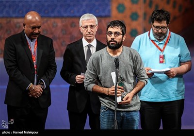 اهداء تندیس بهترین فیلم کوتاه به محمد کارت برای فیلم بچه‌خور