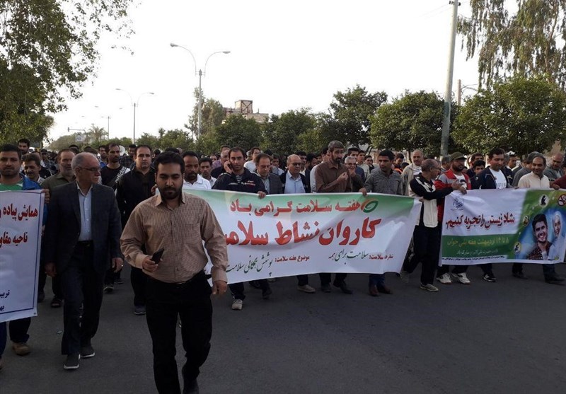 کرمان| همایش پیاده‌روی خانوادگی در جیرفت برگزار شد + تصاویر