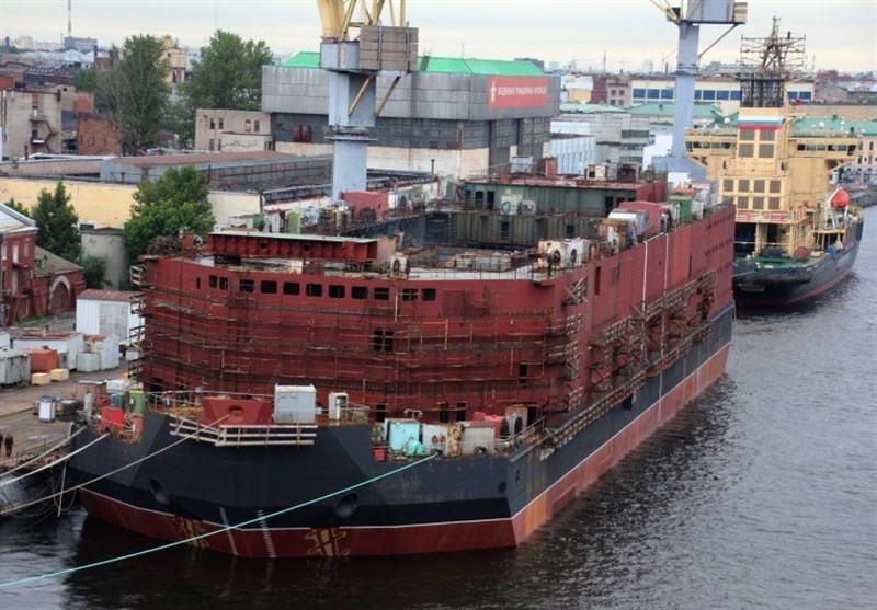 Russia&apos;s Floating Nuclear Plant Heads Out to Sea