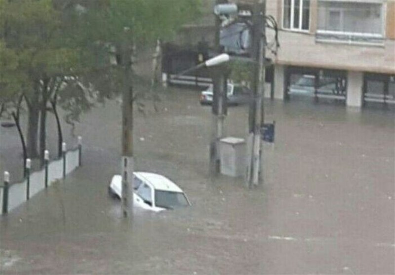 تبریز|بارش باران سیل‌آسا در تبریز/شهر به زیر آب رفت + تصاویر