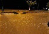 لرستان|سیلاب مسکن مهر پلدختر را محاصره کرد؛ قطع ارتباط راه‌های روستایی