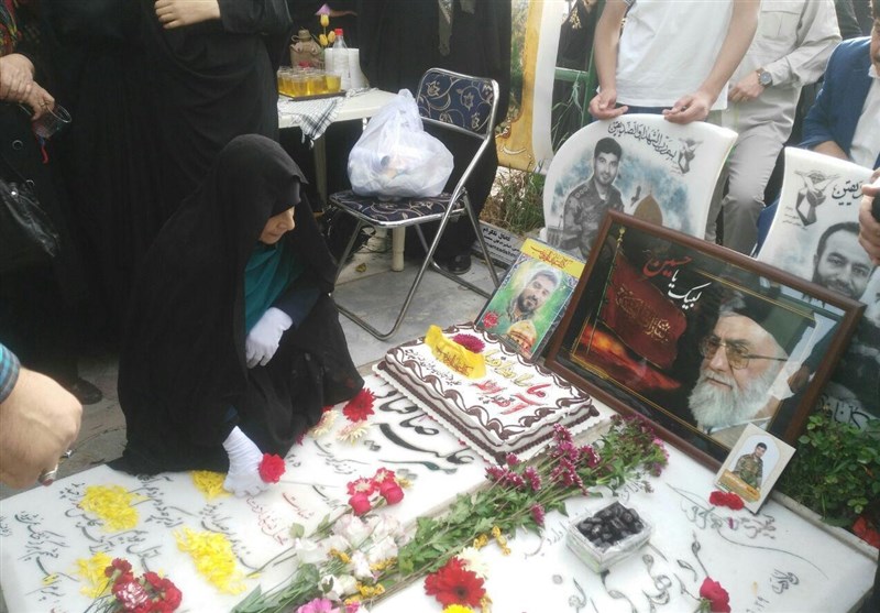 مراسم جشن تولد 30 سالگی شهید مدافع حرم+فیلم‌ و‌ عکس