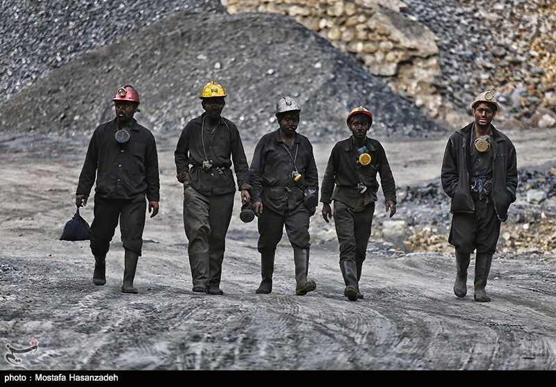 کرمان| حقوق کارگران معادن در کوهبنان بخش معادن دولتی به روز است