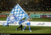 دیدار تیم های فوتبال استقلال و خونه به خونه