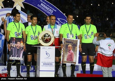 فینال جام حذفی فوتبال بین تیم‌های استقلال تهران و خونه به خونه مازندران