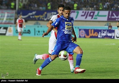 فینال جام حذفی فوتبال بین تیم‌های استقلال تهران و خونه به خونه مازندران