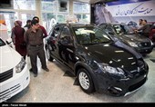 زنجان| بانک‌ها و بیمه‌ها باید برای حمایت از کالای ایرانی پیش‌قدم شوند