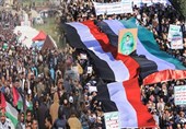 تجمع عظیم یمنی‌ها در صنعاء برای مشارکت در راهپیمایی حمایت از مردم فلسطین